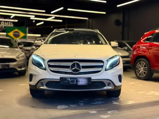 MERCEDES-BENZ-GLA 200-1.6 CGI ENDURO 16V TURBO FLEX 4P AUTOMÁTICO MERCEDES-BENZ-GLA 200-2017