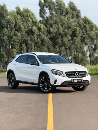 MERCEDES-BENZ GLA 200 1.6 CGI FLEX NIGHT 7G-DCT