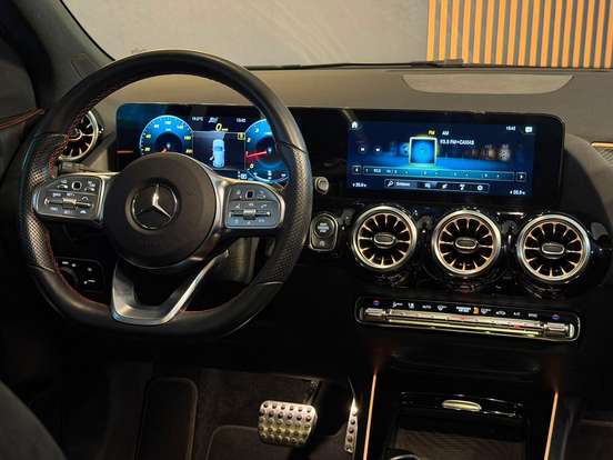 MERCEDES-BENZ-GLA 200-1.3 GCI GASOLINA AMG LINE 7G-DCT MERCEDES-BENZ-GLA 200-2022