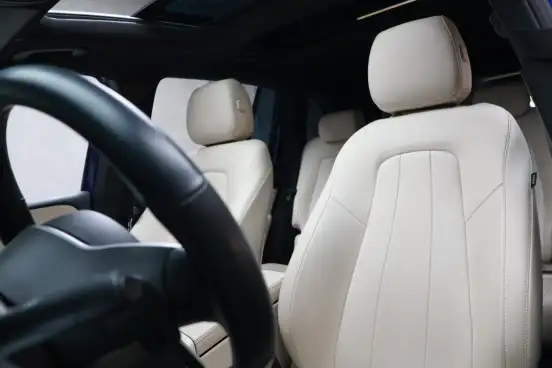 MERCEDES-BENZ-GLB 200-2020