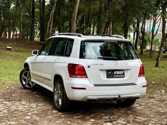 MERCEDES-BENZ-GLK 220-2.1 CDI 4X4 DIESEL 4P AUTOMÁTICO MERCEDES-BENZ-GLK 220-2015