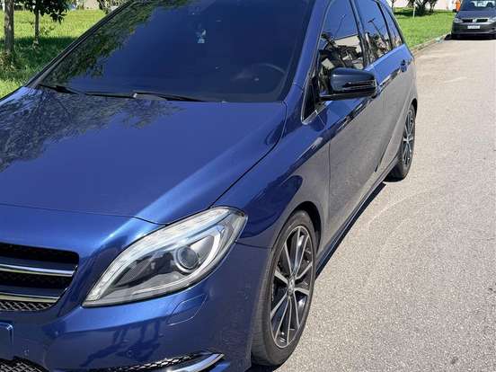 MERCEDES-BENZ-B 200-1.6 SPORT TURBO GASOLINA 4P AUTOMÁTICO MERCEDES-BENZ-B 200-2013