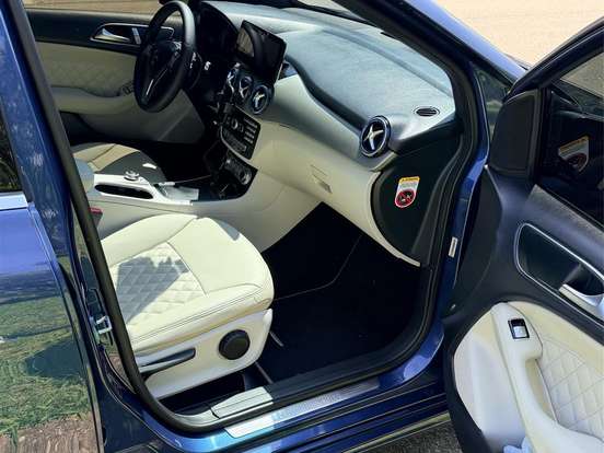 MERCEDES-BENZ-B 200-1.6 SPORT TURBO GASOLINA 4P AUTOMÁTICO MERCEDES-BENZ-B 200-2013