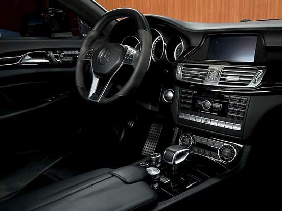 MERCEDES-BENZ-CLS 63 AMG-5.5 V8 TURBO GASOLINA 4P AUTOMÁTICO MERCEDES-BENZ-CLS 63 AMG-2011