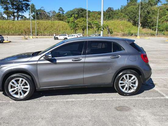 MERCEDES-BENZ-GLA 200-1.6 CGI ADVANCE 16V TURBO FLEX 4P AUTOMÁTICO MERCEDES-BENZ-GLA 200-2015
