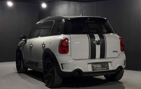 MINI-COUNTRYMAN-2011