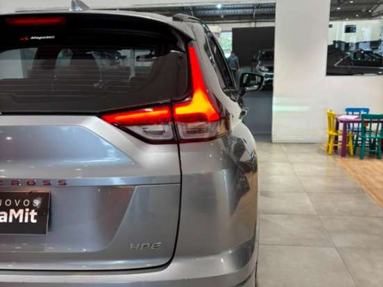 MITSUBISHI-ECLIPSE CROSS-1.5 MIVEC TURBO GASOLINA HPE CVT MITSUBISHI-ECLIPSE CROSS-2024