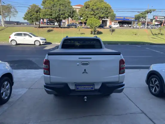 MITSUBISHI-L200 TRITON-2.4 16V TURBO DIESEL SPORT HPE-S CD 4P 4X4 AUTOMÁTICO MITSUBISHI-L200 TRITON-2020