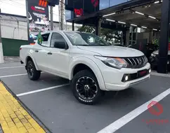 MITSUBISHI L200 TRITON 2.4 16V TURBO DIESEL SPORT GLS CD 4P 4X4 AUTOMÁTICO MITSUBISHI L200 TRITON 2.4 16V TURBO DIESEL SPORT GLS CD 4P 4X4 AUTOMÁTICO