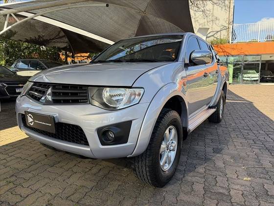 MITSUBISHI L200 TRITON 2.4 HLS 4X2 CD 16V FLEX 4P MANUAL