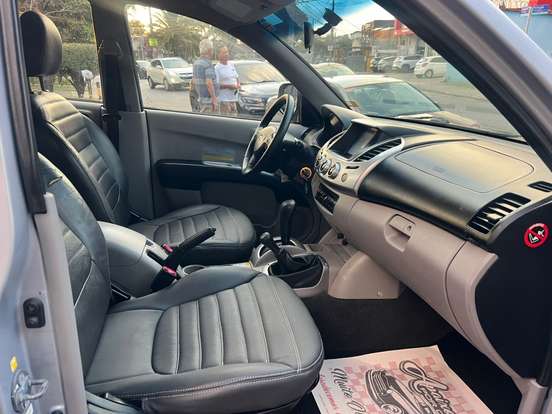 MITSUBISHI-L200 TRITON-2013