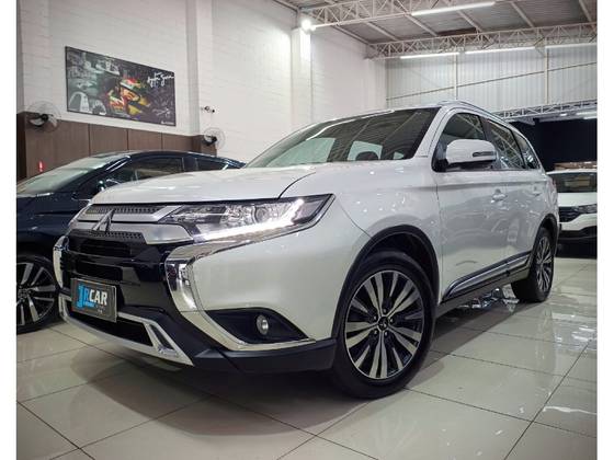 MITSUBISHI OUTLANDER 2.0 MIVEC GASOLINA HPE AUTOMÁTICO