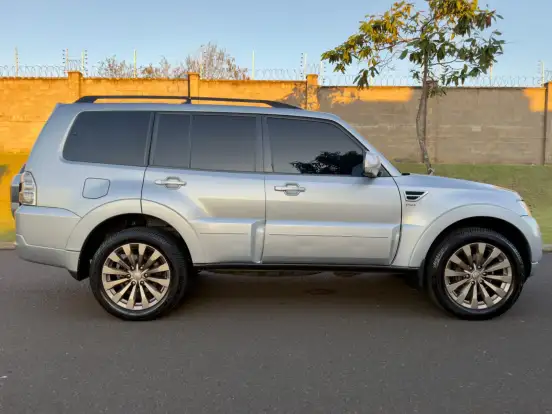 MITSUBISHI-PAJERO FULL-2014