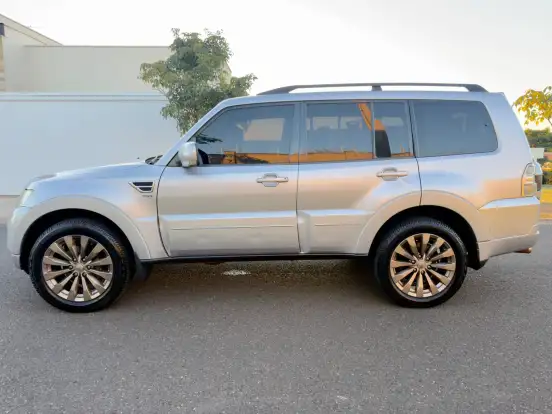 MITSUBISHI-PAJERO FULL-3.2 HPE 4X4 16V TURBO INTERCOOLER DIESEL 4P AUTOMÁTICO MITSUBISHI-PAJERO FULL-2014