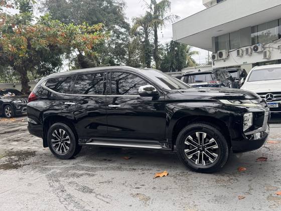 MITSUBISHI PAJERO SPORT 2.4 16V MIVEC TURBO DIESEL HPE AWD AUTOMÁTICO