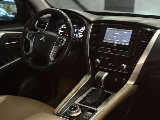 MITSUBISHI-PAJERO SPORT-2020