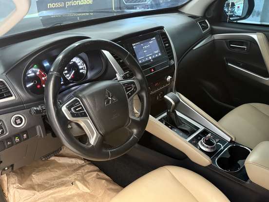 MITSUBISHI-PAJERO SPORT-2.4 16V MIVEC TURBO DIESEL HPE-S AWD AUTOMÁTICO MITSUBISHI-PAJERO SPORT-2020