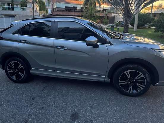 MITSUBISHI-ECLIPSE CROSS-1.5 MIVEC TURBO GASOLINA HPE-S CVT MITSUBISHI-ECLIPSE CROSS-2022