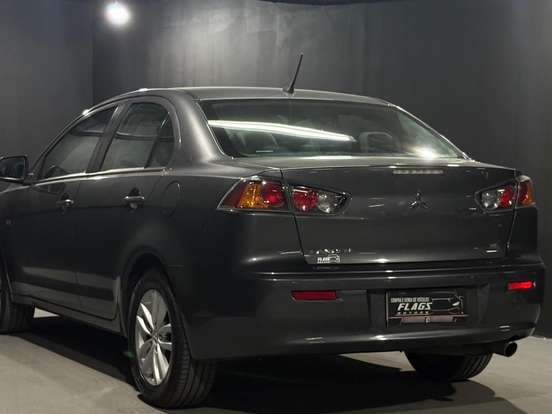 MITSUBISHI-LANCER-2.0 HL 16V GASOLINA 4P AUTOMÁTICO MITSUBISHI-LANCER-2016