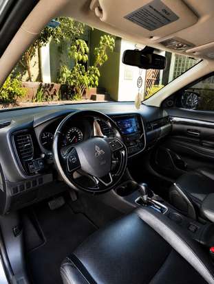 MITSUBISHI-OUTLANDER-2016