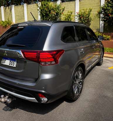 MITSUBISHI-OUTLANDER-2.0 16V GASOLINA 4P AUTOMÁTICO MITSUBISHI-OUTLANDER-2016