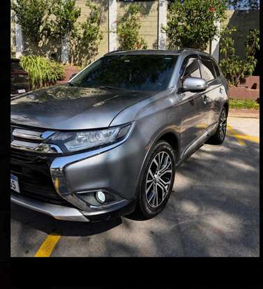 MITSUBISHI-OUTLANDER-2016