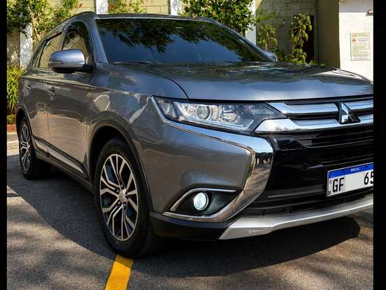 MITSUBISHI-OUTLANDER-2.0 16V GASOLINA 4P AUTOMÁTICO MITSUBISHI-OUTLANDER-2016