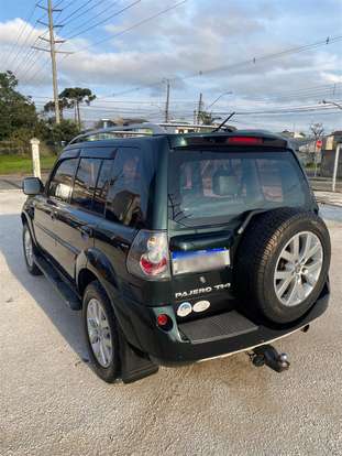 MITSUBISHI-PAJERO TR4-2011