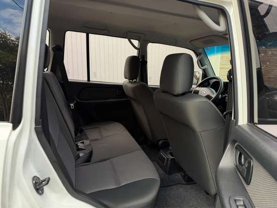 MITSUBISHI-PAJERO TR4-2014