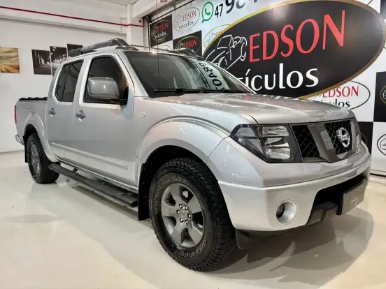 NISSAN-FRONTIER-2.5 LE ATTACK 4X4 CD TURBO ELETRONIC DIESEL 4P AUTOMÁTICO NISSAN-FRONTIER-2013