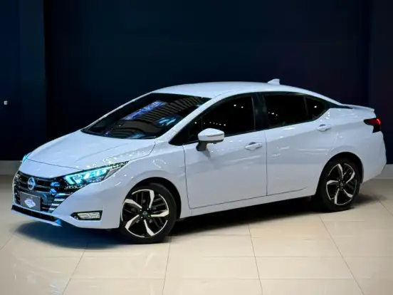 NISSAN-VERSA-2023