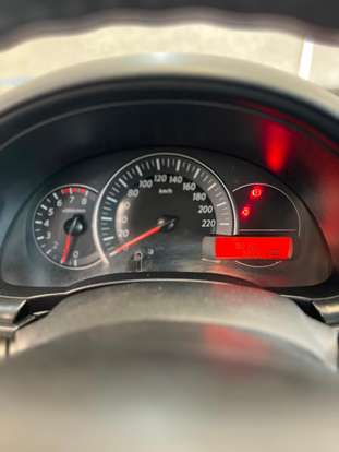 NISSAN-VERSA-2015