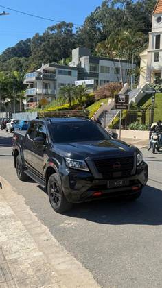 NISSAN FRONTIER 2.3 16V TURBO DIESEL PRO4X CD 4X4 AUTOMÁTICO