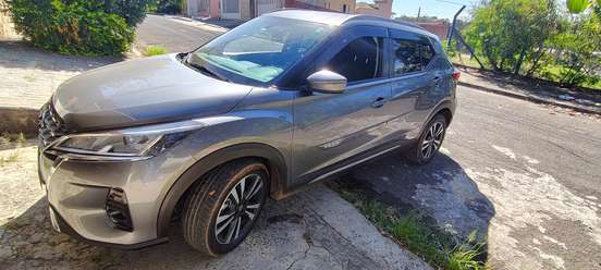 NISSAN-KICKS-2023