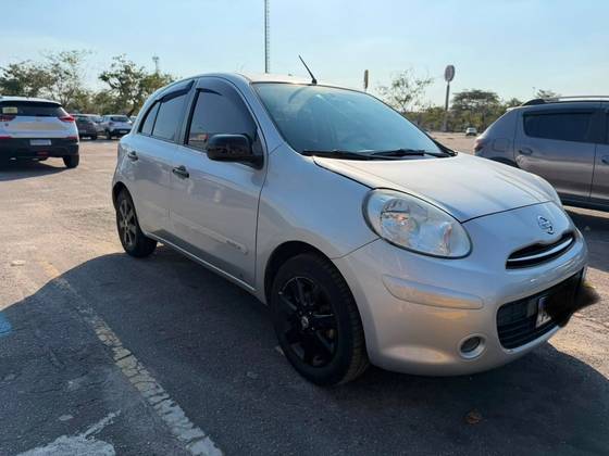 NISSAN MARCH 1.6 SV 16V FLEX 4P MANUAL