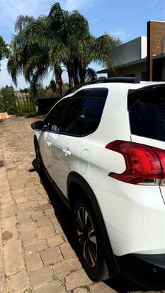 PEUGEOT-2008-2019