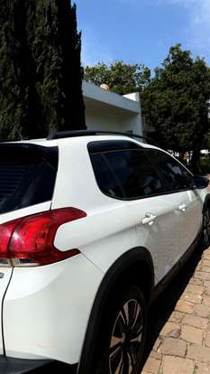 PEUGEOT-2008-2019