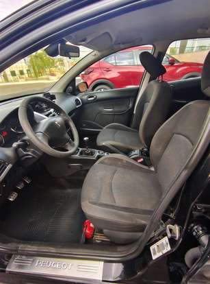 PEUGEOT-207-2010