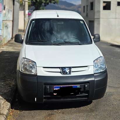 PEUGEOT-PARTNER-2021