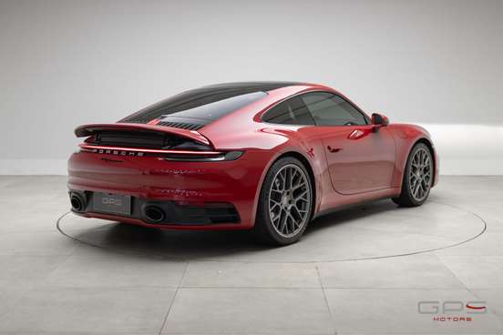 PORSCHE-911-2024