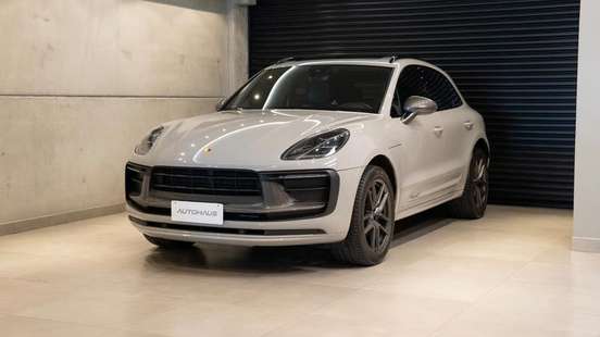 PORSCHE-MACAN-2023