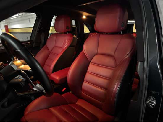 PORSCHE-MACAN-2016