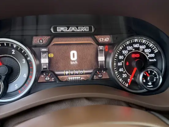 RAM-2500-6.7 I6 TURBO DIESEL LARAMIE CD 4X4 AUTOMÁTICO RAM-2500-2022