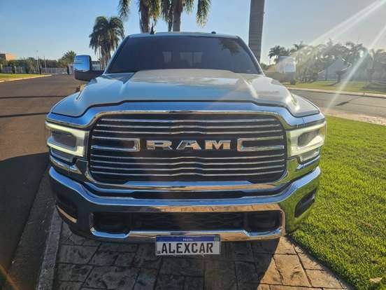 RAM-2500-6.7 I6 TURBO DIESEL LARAMIE CD 4X4 AUTOMÁTICO RAM-2500-2023