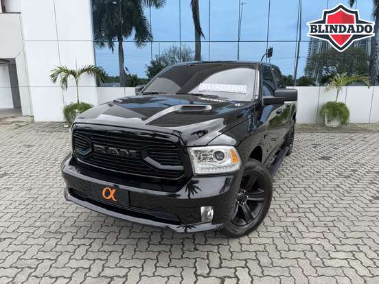 RAM-CLASSIC-5.7 V8 GASOLINA LARAMIE CD 4X4 AUTOMÁTICO RAM-CLASSIC-2022