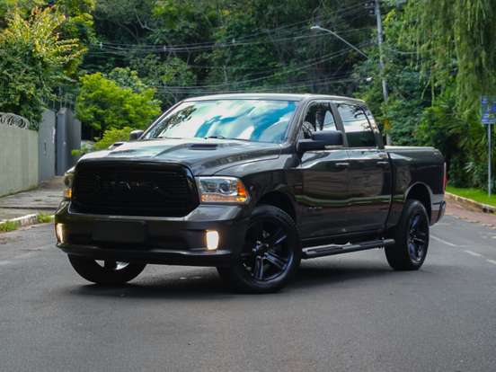 RAM-CLASSIC-5.7 V8 GASOLINA LARAMIE NIGHT EDITION CD 4X4 AUTOMÁTICO RAM-CLASSIC-2022