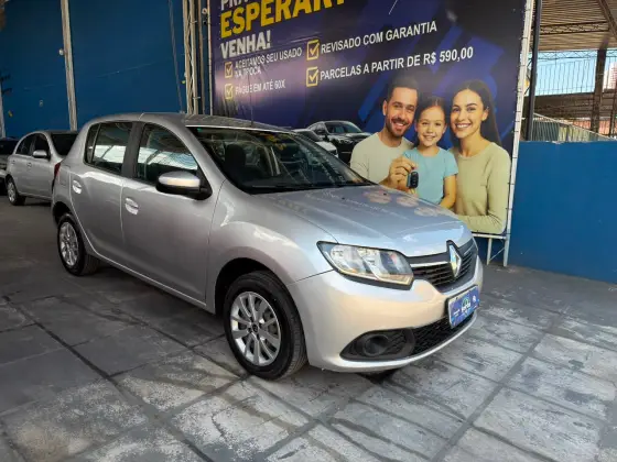 RENAULT SANDERO 1.6 16V SCE FLEX EXPRESSION MANUAL RENAULT SANDERO 1.6 16V SCE FLEX EXPRESSION MANUAL