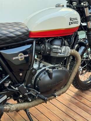 ROYAL ENFIELD-INTERCEPTOR-2023