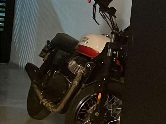 ROYAL ENFIELD-INTERCEPTOR ROYAL ENFIELD-INTERCEPTOR-2023