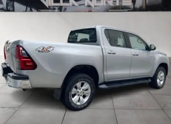 TOYOTA-HILUX-2017